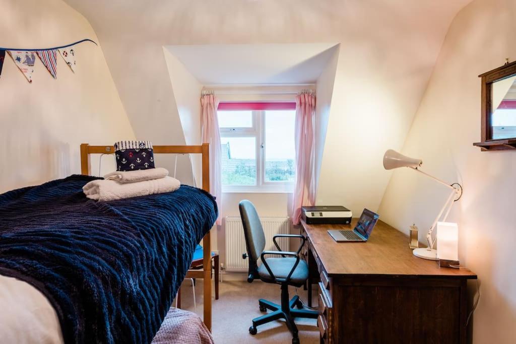 Spacious Home, Minutes Fom The Beach, Free Parking, Large Garden Area, Pets Welcome! Whitstable Exterior photo