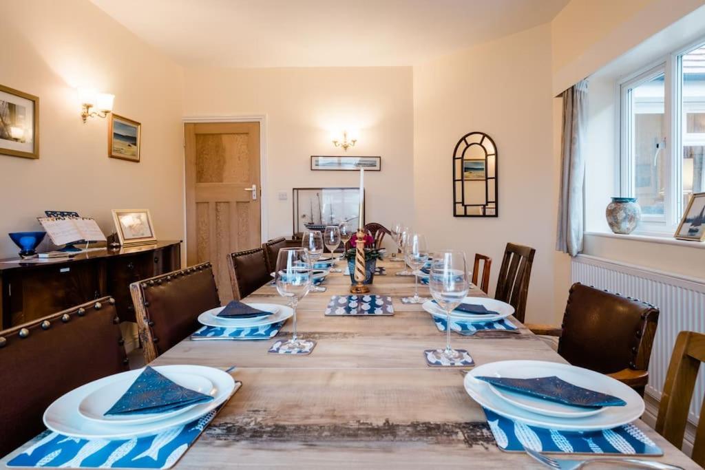 Spacious Home, Minutes Fom The Beach, Free Parking, Large Garden Area, Pets Welcome! Whitstable Exterior photo