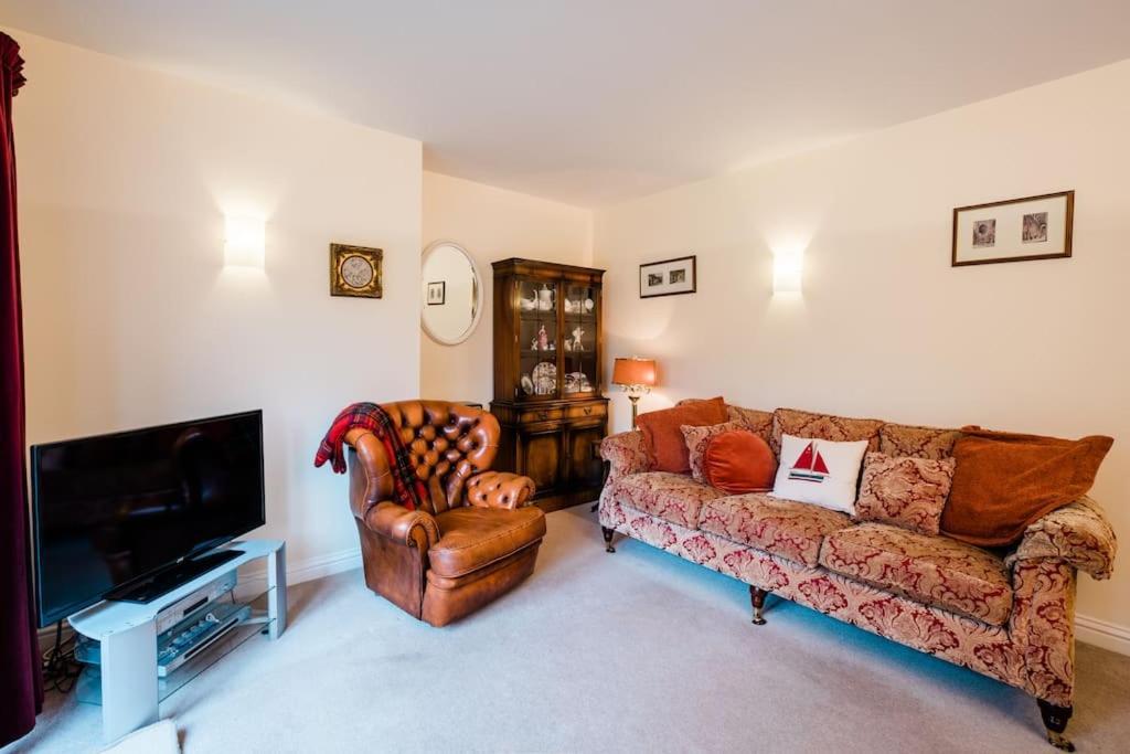 Spacious Home, Minutes Fom The Beach, Free Parking, Large Garden Area, Pets Welcome! Whitstable Exterior photo